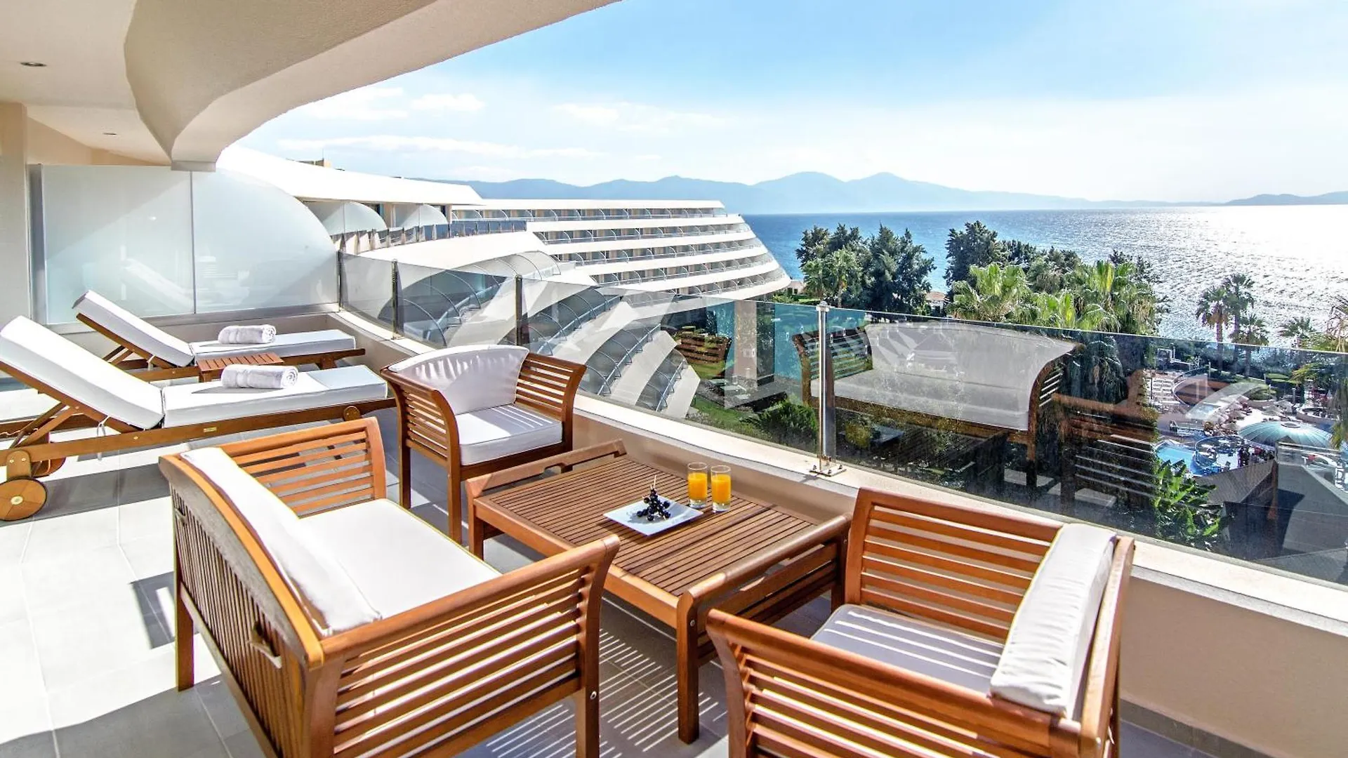 Resort The Grand Blue Sky International Hotel Kusadasi