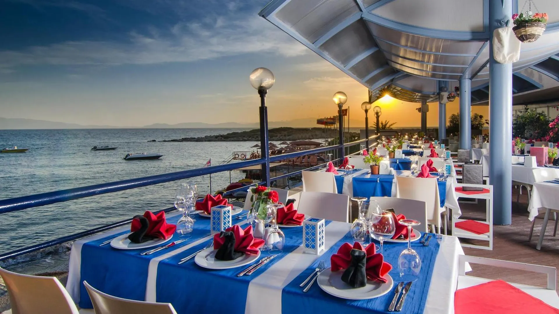 The Grand Blue Sky International Hotel Kusadasi 4*,